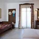 Plaza Hotel Pláka