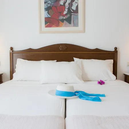 普拉萨海滩酒店 3*