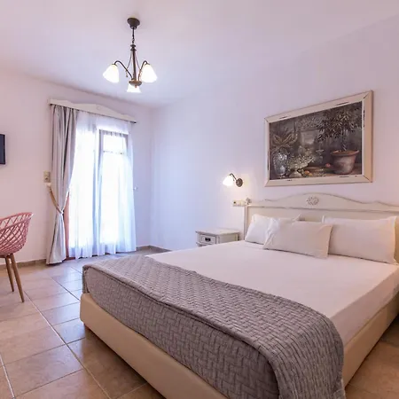 Hotel Plaza 3*