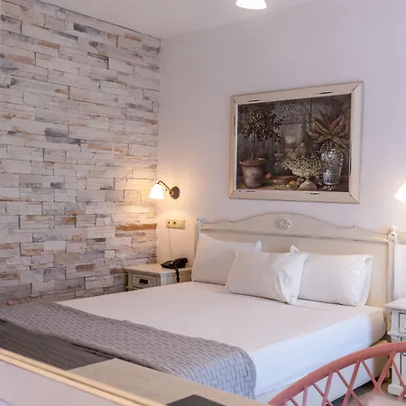 Plaza 3* Plaka (Naxos)