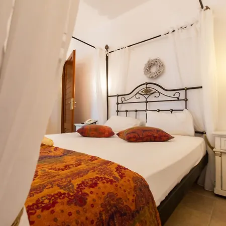 Plaza Hotel 3*