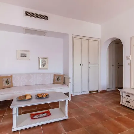 Plaza Ξενοδοχείο 3*