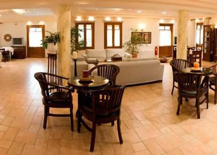 普拉萨海滩酒店 3*