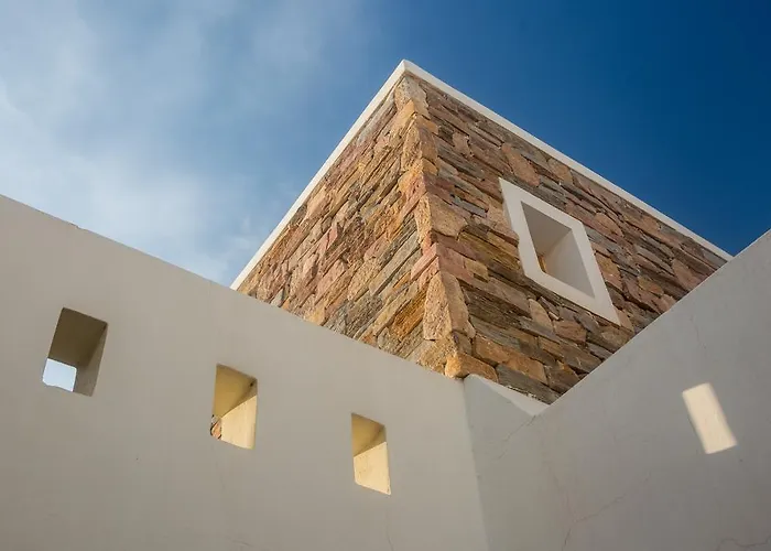 普拉萨海滩酒店 Pláka