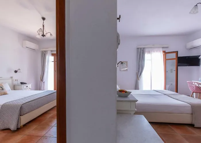 普拉萨海滩酒店 3*